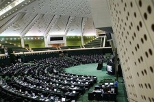 رفتارهای خارج از عُرف سفیر انگلیس بررسی شود