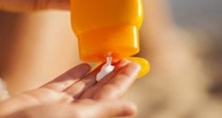  هشدار پزشکان آمریکایی نسبت به جذب مواد شیمیایی ضدآفتاب‌ها به خون