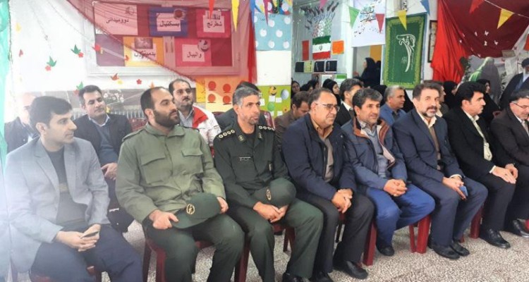 زنگ انقلاب در مدارس شهرستان صحنه نواخته شد