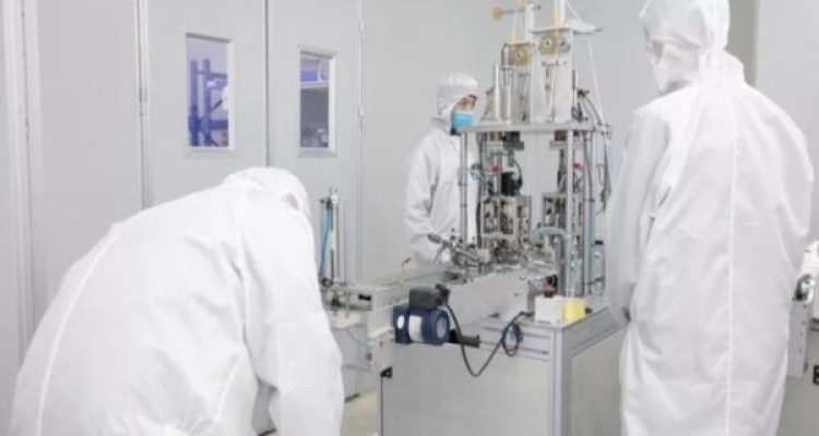 کارخانه آیفون به تولید ماسک ضد کرونا روی آورد