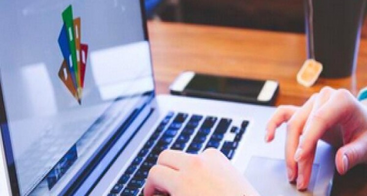 پای گلایه دانشجویان از نحوه ارائه آموزش مجازی