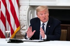  ترامپ: آمریکا در حال ساخت موشک‌های مافوق صوت است