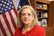 هدف تحریم‌های آمریکا علیه سوریه آسیب رساندن به مردم این کشورنیست!