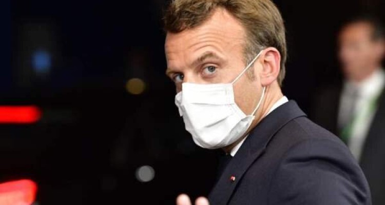 ماکرون شمشیرش را برای «لوکاشنکو» از رو بست