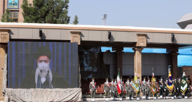  مراسم دانش‌آموختگی دانشجویان نیروهای مسلّح با حضور رهبرانقلاب برگزار شد