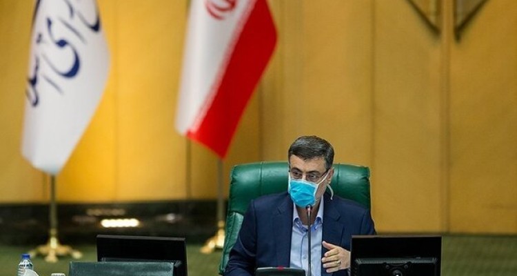 نان و آب مردم را نباید به سیاست بازی آمریکایی‌ها ربط دهیم