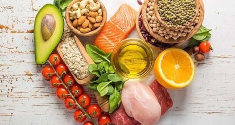 تغذیه مناسب در روزهای کرونایی/نقش ویتامین ها در تقویت ایمنی بدن