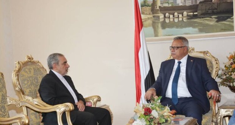 حضور سفیر ایران در یمن نشانگر موضع شجاعانه ایران است