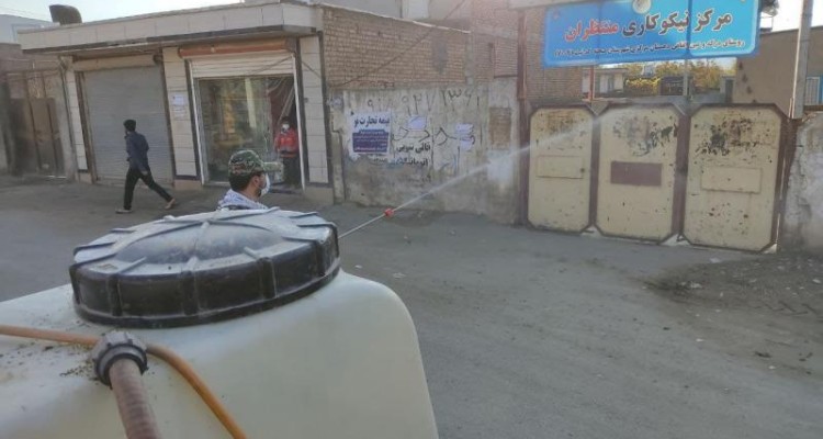 ضد عفونی روستاهای شهرستان صحنه توسط سپاه صحنه انجام شد