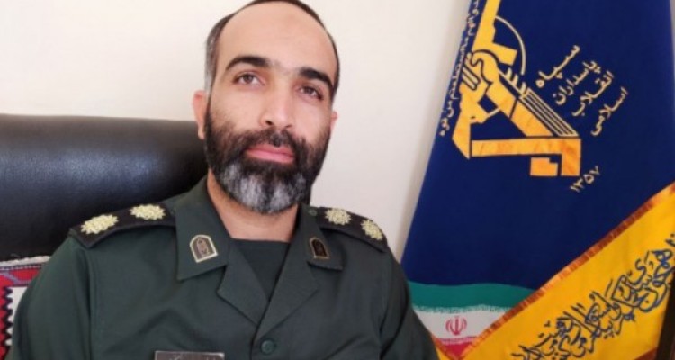  توزیع کمکهای مومنانه نقدی بین خانواده های نیازمند مبتلا به کرونا در سرپلذهاب