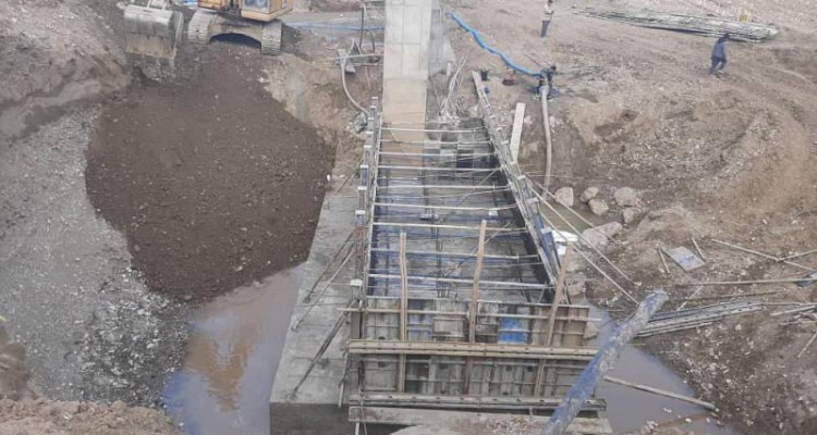 ساخت بزرگترین پل استان کرمانشاه با دهانه 39 متر