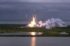 اسپیس ایکس ۱۴۳ ماهواره به مدار زمین برد