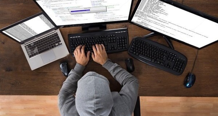 فعالیت هکرهای کلاه سفید در کشور قانونی می شود