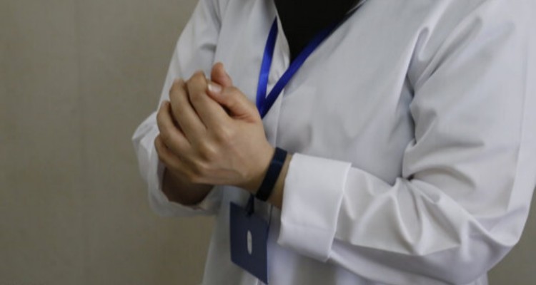 کدام گروه های شغلی و سنی واکسن زده اند