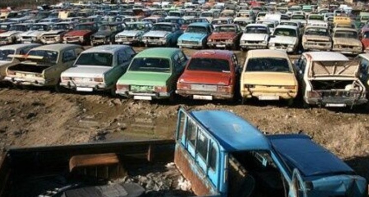 طرح رفع توقیف خودروهای رسوبی در شهرستان صحنه آغاز شد