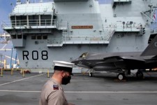 ناوشکن‌های یک میلیارد پوندی انگلیس هنوز گرفتار سیستم پیشران معیوب