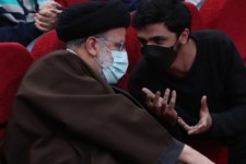 مهمانی سران 3 قوه به صرف صراحت دانشجویی/ وقتی آفتاب 16 آذر امسال از سمت دیگری تابید