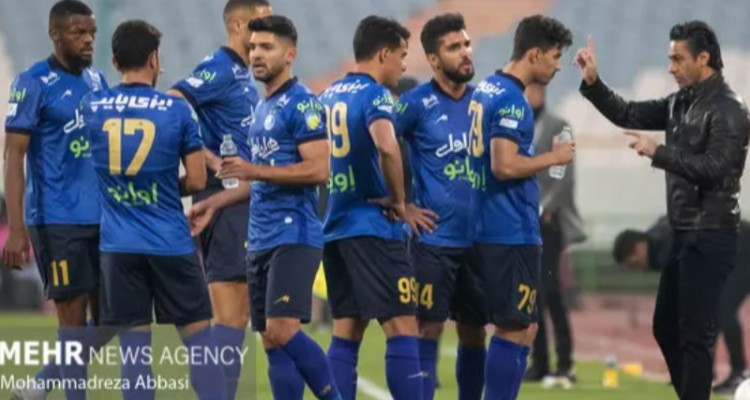 دفاع استقلال ایتالیایی است/ خط حمله مثل تیم کی‌روش شده است!