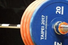 تعلیق دوباره در انتظار وزنه‌برداری مصر