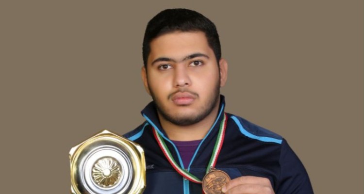 دانشجو صحنه ای قهرمان مسابقات