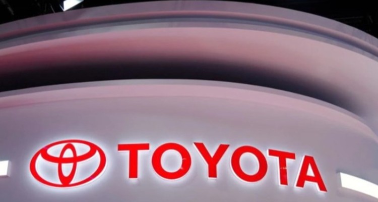 تویوتا بزرگترین خودروساز جهان در سال ۲۰۲۱ شد