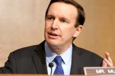 سناتور آمریکایی: از تحریم‌ها علیه ایران چیزی نصیب آمریکا نشد