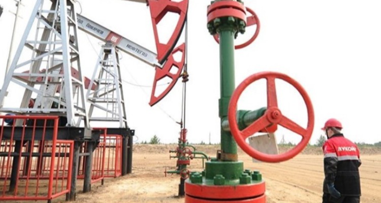 نواک: در صورت تحریم نفتی روسیه قیمت نفت از ۳۰۰ دلار فراتر می‌رود