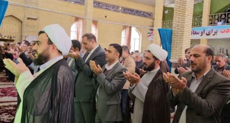 نماز عید فطر در صحنه