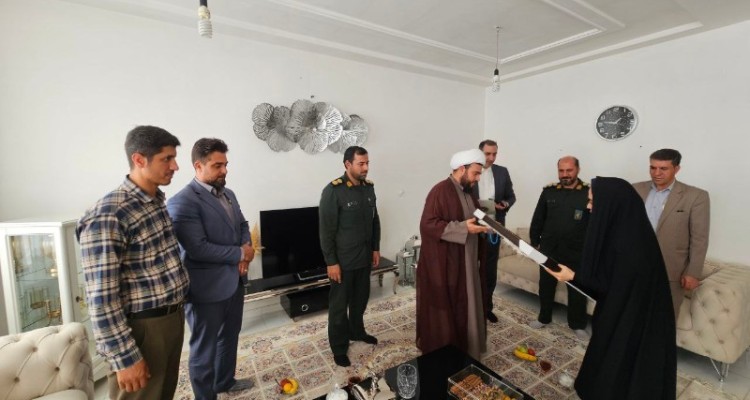 دیدار با خانواده شهدا