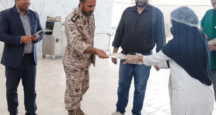 تجلیل از کارگران زن سرپرست خانوار