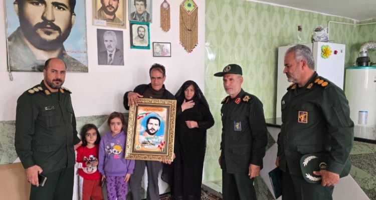 دیدار با خانواده شهدا