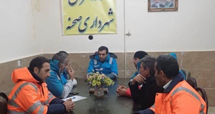 تشکیل جلسه ستاد بحران با حضور شهردار صحنه