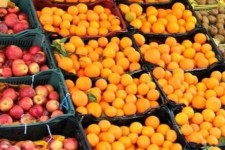 ذخیره‌سازی ۸۵۰ تن میوه عید برای کرمانشاه