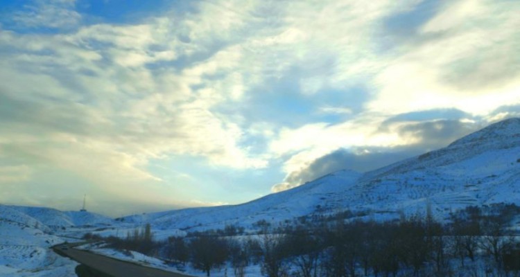 گردنه گرگه بیشه منطقه خدابنده لو شهرستان صحنه