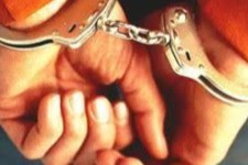 دستبند پليس صحنه بر دستان سارق احشام