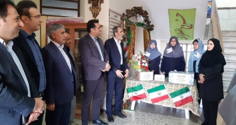 برگزاری مراسم انتخابات شهردار مدارس در سطح شهر صحنه   