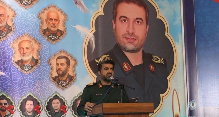 شهدا ستارگانی هستند که مسیر ملت ایران را روشن می‌کنند