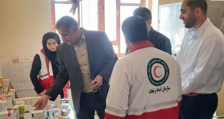 برپایی میز خدمت جهادی در روستای اسلام آباد سفلی