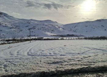 طبیعت برفی زیبای شهرستان صحنه