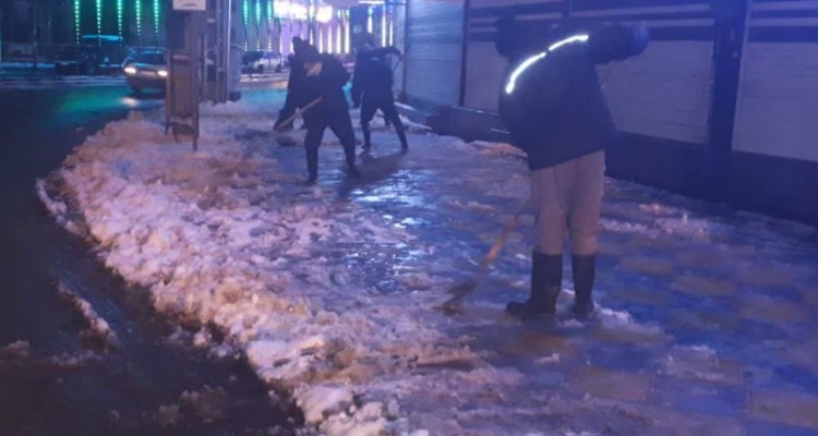 انسجام دستگاه‌های اجرایی شهرستان صحنه در مدیریت بارش‌های رحمت الهی   