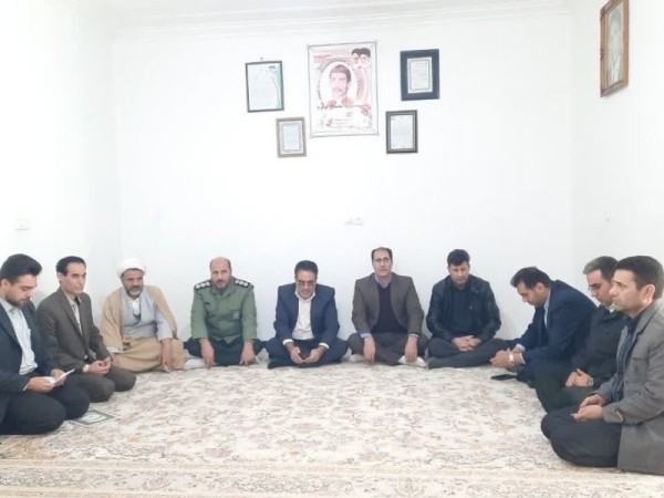 دیدار و سرکشی از خانواده‌های معظم شهدا به مناسبت دهه مبارک فجر   