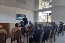 کارگاه پرورش زنبور عسل در صحنه بخش دینور(میان‌راهان)