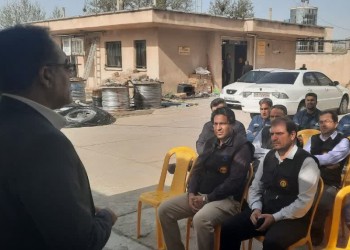 برگزاری مراسم گرامیداشت روز سیمبان در مدیریت توزیع برق شهرستان صحنه