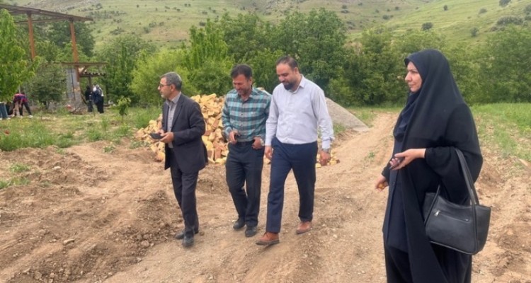 بازدید میدانی معاون گردشگری کرمانشاه از پروژه‌های اولویت‌دار شهرستان صحنه/ گامی استراتژیک برای توسعه زیرساخت‌های گردشگری