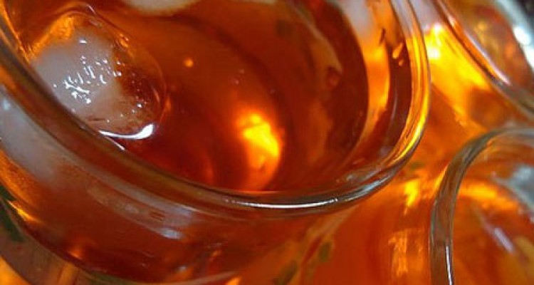 طرز تهیه شربت جُلاب مخصوص تابستان