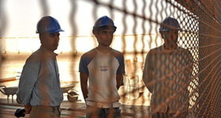 چرا مصوبه کسر حق بیمه بن کارگران از سر گرفته شد؟ 