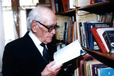  ماجرای پروفسور حسابی و پخش غذای رایگان در خانه ویگتور هوگو 