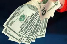 اجرای سیاست یکسان سازی نرخ ارز در انتظار نتیجه مذاکرات هسته ای