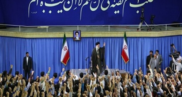 خودتان را آماده کنید برای ادامه‌ مبارزه با استکبار/ آمریکا اتمّ مصادیق استکبار است