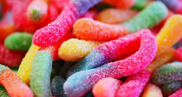  استخوان و پوست گاو و پاستیل خوشمزه 